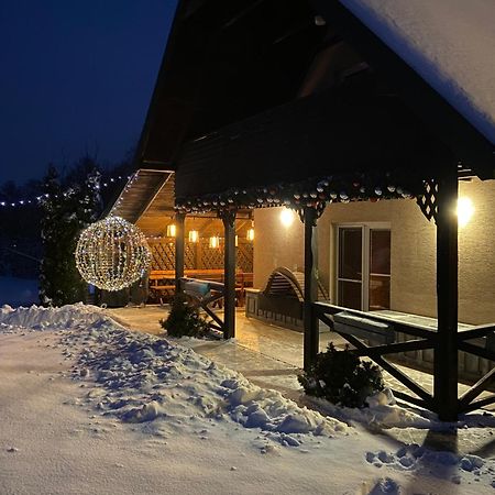 Szmaragdowy Domek Nowy Wisnicz Dış mekan fotoğraf