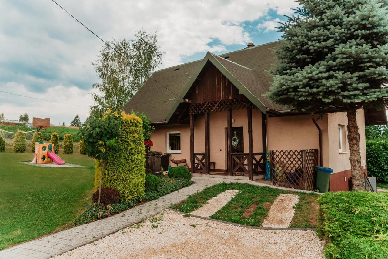 Szmaragdowy Domek Nowy Wisnicz Dış mekan fotoğraf