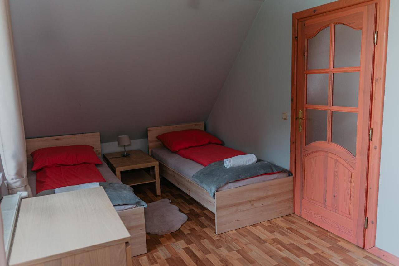 Szmaragdowy Domek Nowy Wisnicz Dış mekan fotoğraf