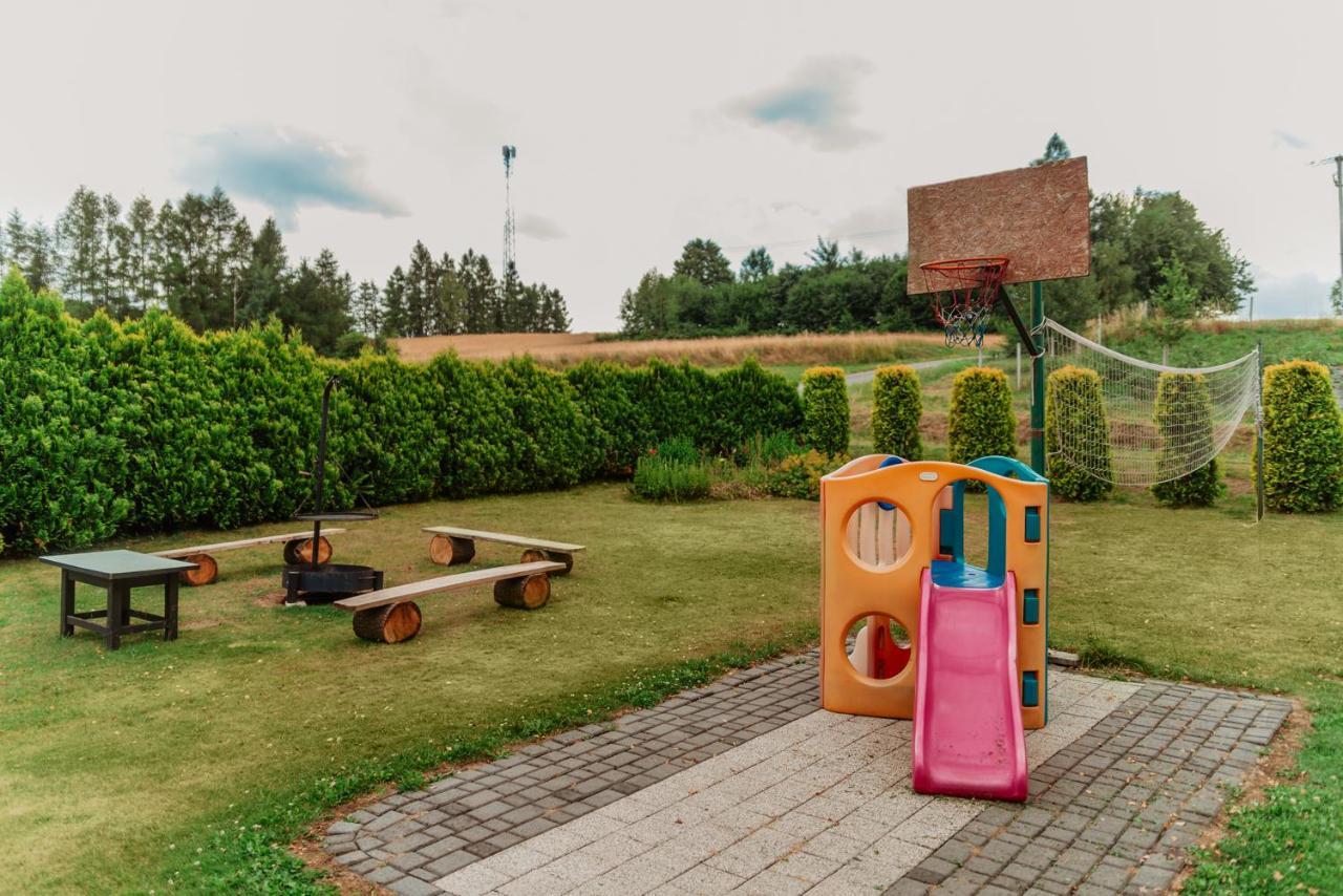 Szmaragdowy Domek Nowy Wisnicz Dış mekan fotoğraf